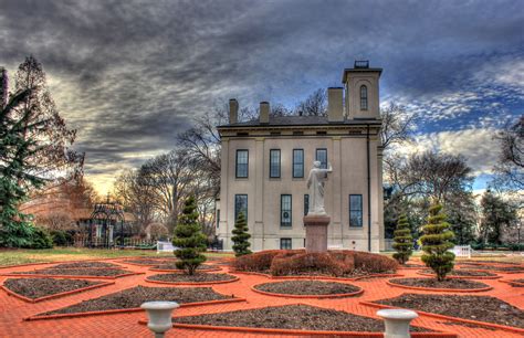 House in the Gardens in St. Louis, Missouri image - Free stock photo ...