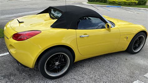 2007 Pontiac Solstice GXP Convertible for Sale at Auction - Mecum Auctions