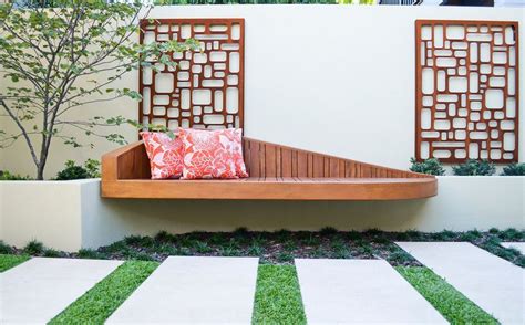 Smashing Outdoor Wall Decor Ideas That Will Add Value To Your Home ...