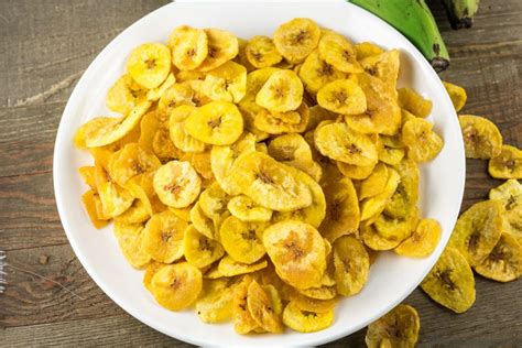 HOMEMADE PLANTAIN CHIPS | Precious Core