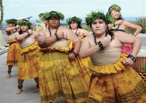 Community gathers to dedicate Rockne Freitas Way - West Hawaii Today