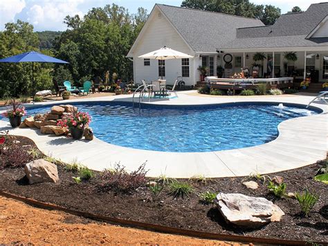 #poolliners #pooldesign #pooltime #poolparty #backyardlifestyle # ...