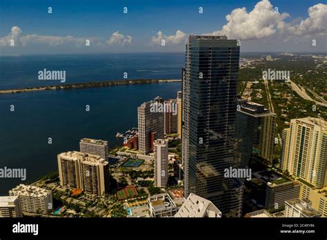 Aerial photo Four Seasons Hotel Brickell facing south to the bay Stock ...