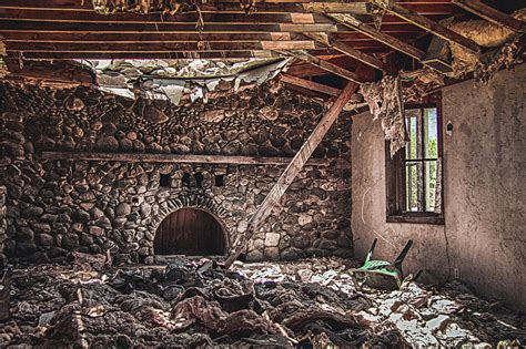 Abandoned Ranch House Photograph by Randy Turnbow - Fine Art America