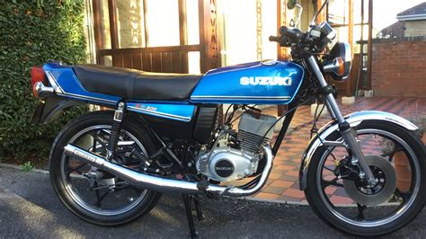 SUZUKI X5 / STUNNING RESTORED BIKE! - YouTube