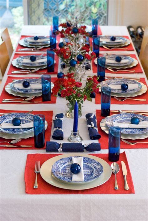 Christmas Day 2011: The Main Event | Blue table settings, Fourth of july decor, Table setting decor