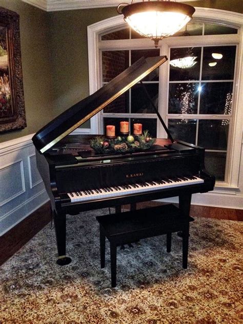 Baby Grand Piano Christmas decor | Piano decor, Piano room decor, Grand piano living room