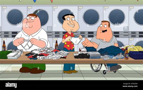 FAMILY GUY, from left: Peter Griffin (voice: Seth MacFarlane), Glenn ...