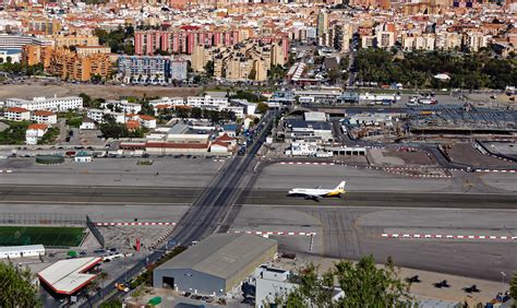 Gibraltar International Airport seen from The Rock - Travel Photo Gallery : On the Table @monde