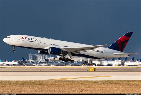 N864DA Delta Air Lines Boeing 777-232(ER) Photo by Bill Wang | ID ...