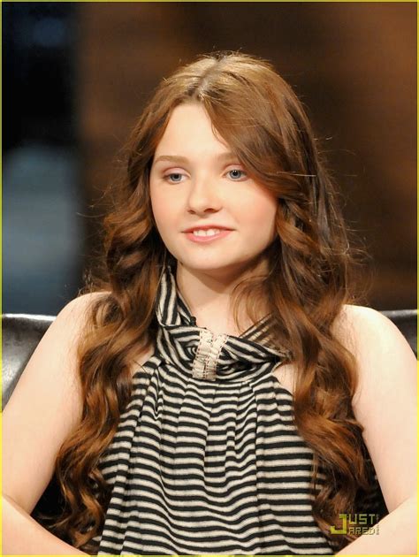 Hollywood New Stars: Abigail Breslin American Actress Images 2012