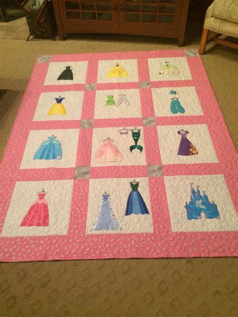 Disney princess quilt. Hand made! | Disney quilt, Disney princess quilt ...