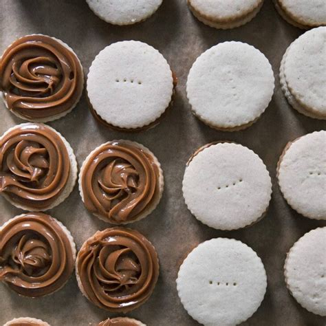 Alfajores Recipe (Peruvian Cookies with Manjar Blanco) - A Cozy Kitchen