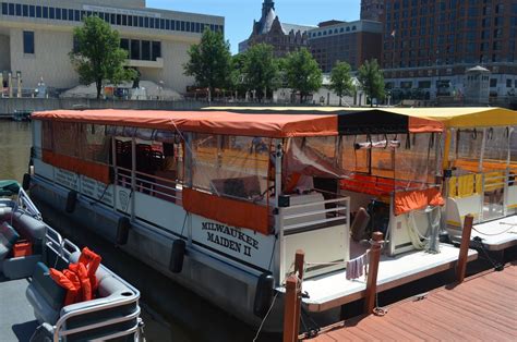 City Business: Riverwalk Boat Tours & Rentals » Urban Milwaukee