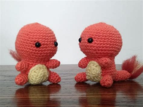 A pair of little baby Charmanders I made a fee days ago 😊 : r/pokemon