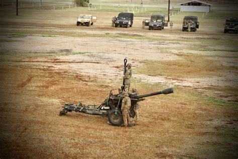 DVIDS - Images - M119A3 Gun raid howitzer sling load [Image 4 of 14]