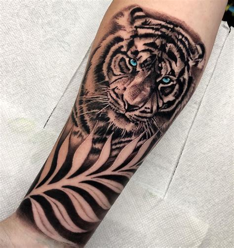 White Tiger Tattoo | Tattoo Ideas and Inspiration | Olhos de tigre ...