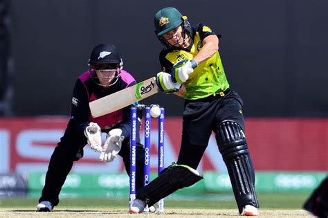 Alyssa Healy pulls | ESPNcricinfo.com