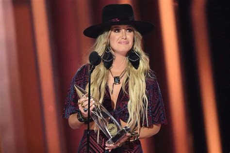 Lainey Wilson Left Speechless After Winning Two CMA Awards: 'This One Right Here Is For My Daddy ...