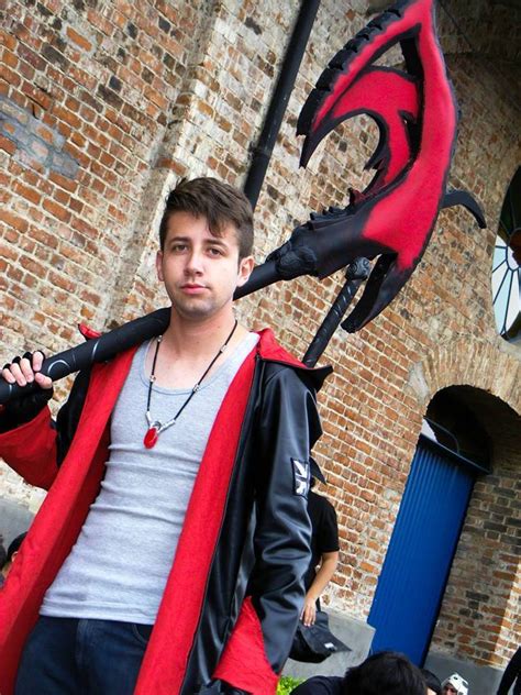 Dante DMC5 Cosplay with Arbiter by JeisonArias on DeviantArt