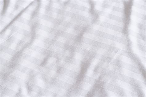 White Bed Sheets Texture Stock Photo - Download Image Now - Abstract ...