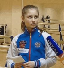 Yulia Lipnitskaya, Russian Figure Skater, Skate Gif, Figure Skating, Cool Gifs, Figures, Style ...