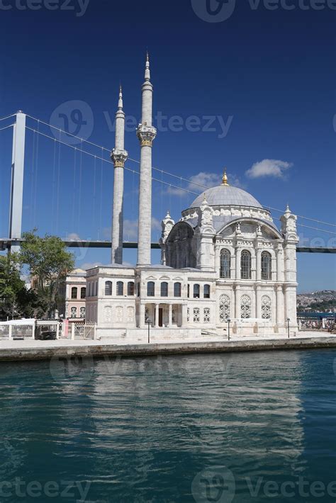 Ortakoy Mosque in Istanbul 10299466 Stock Photo at Vecteezy