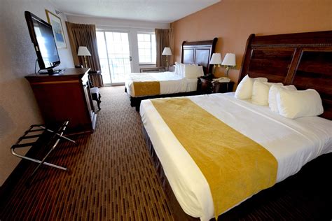 Discount Coupon for Crown Choice Inn & Suites Lakeview & Waterpark in Mackinaw City, Michigan ...