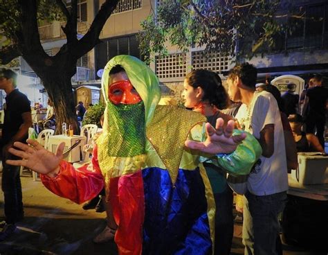 21 Stunning Images From Colombia's Barranquilla Carnival