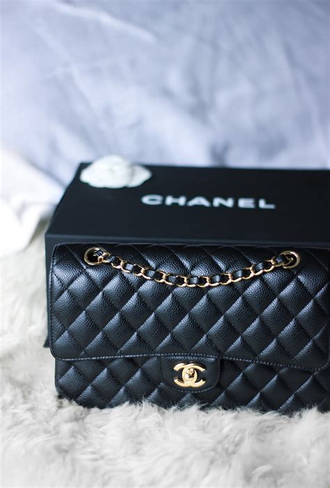 refined couture: Chanel Medium Classic Flap : A Review