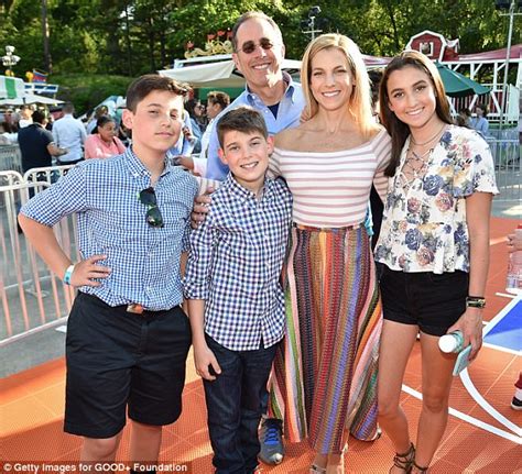 Jerry Seinfeld and his family attend a charity party in NY | Daily Mail ...