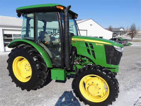 John Deere Tractor - John Deere Tractor Latest Price, Dealers & Retailers in India