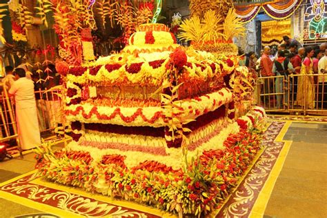 Vaikunta Ekadasi 2017 flower decoration in Tirumala – Tirumala Updates