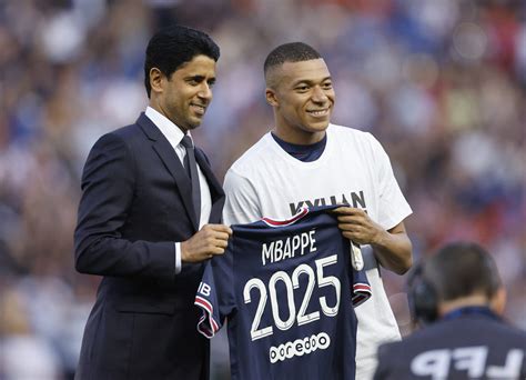 Kylian Mbappe extends Paris Saint-Germain contract until 2025 | What's ...