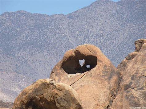 Alabama Hills Owens Valley Road Trip Mobius Arch