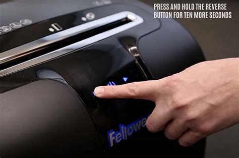 How to oil your shredder - Fellowes®