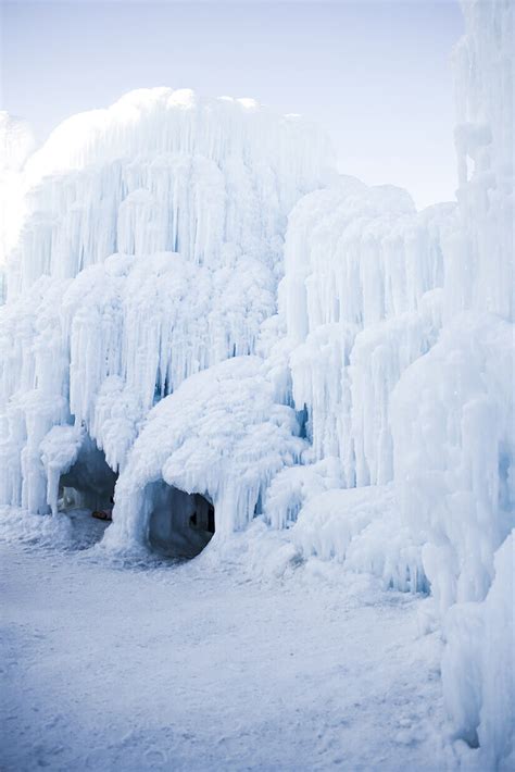 Ice Castles: Magical World of Winter in Minnesota - Wander The Map