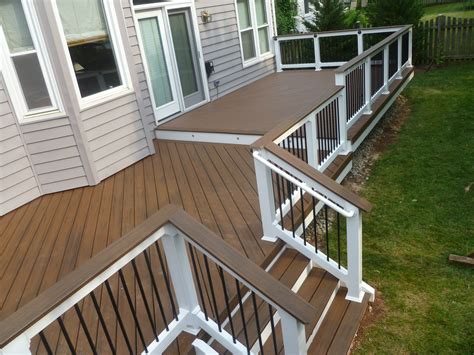 Found on Bing from www.pinterest.com | Trex deck designs, Patio deck ...