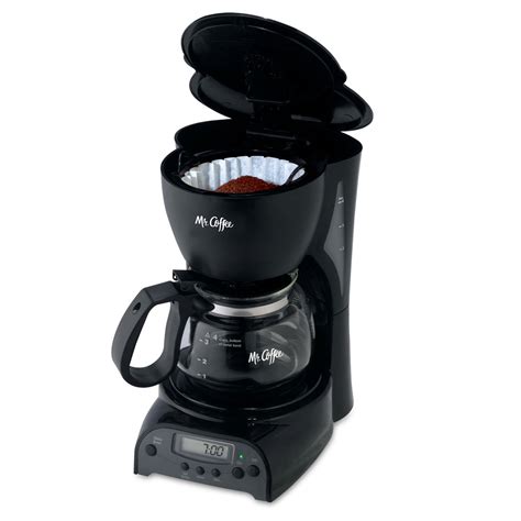 Best 4-Cup Coffee Maker Reviews (2022): Our Favorite Small Setups