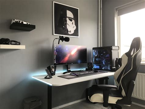 Black and white setup | Gaming setup, Gaming room setup, Home office setup