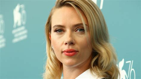 Scarlett Johansson admits new movie about divorce mirrored her own life ...