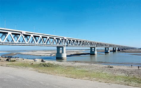 Sarbananda Sonowal | 200,000 likely to turn up to watch PM inaugurate Bogibeel bridge ...