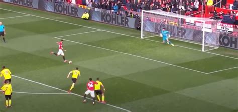 Man United Keeper Reveals The Difficulty Of Reading Bruno Fernandes Penalties | Balls.ie