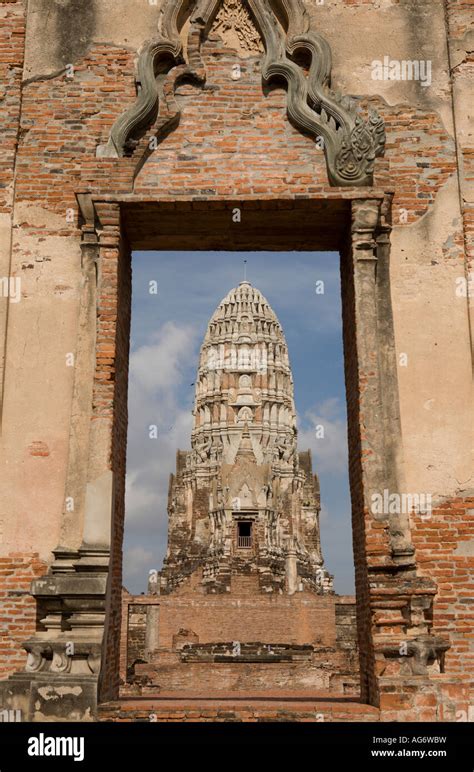 Ayutthaya historical park Stock Photo - Alamy