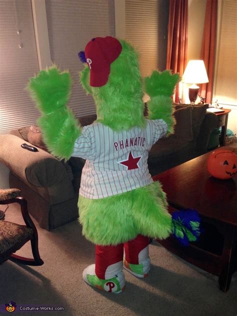 Homemade Phillie Phanatic Costume - Photo 2/6