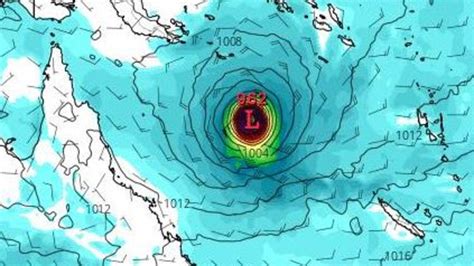 “Remarkable” storm forming off Queensland coast | Gold Coast Bulletin