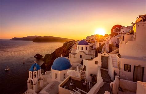 47 Santorini Hotels & Villas with Sunset Views