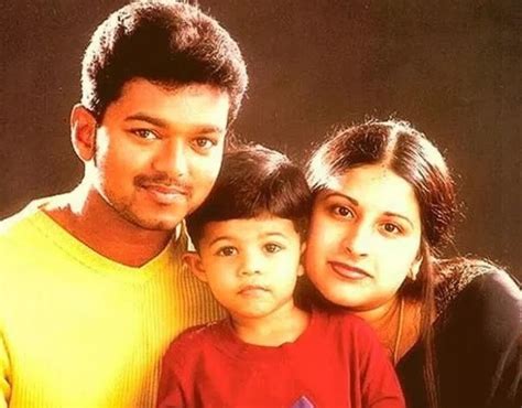 Jason Sanjay Wiki, Age (Vijay's Son) Biography & Family