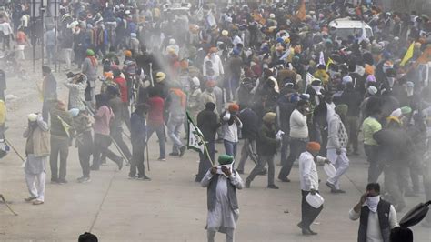 Farmer dies as police fire tear gas to disperse protesters in Haryana ...