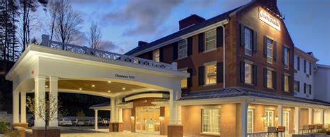 Hampton Inn and Suites by Hilton Manchester, VT Hotel